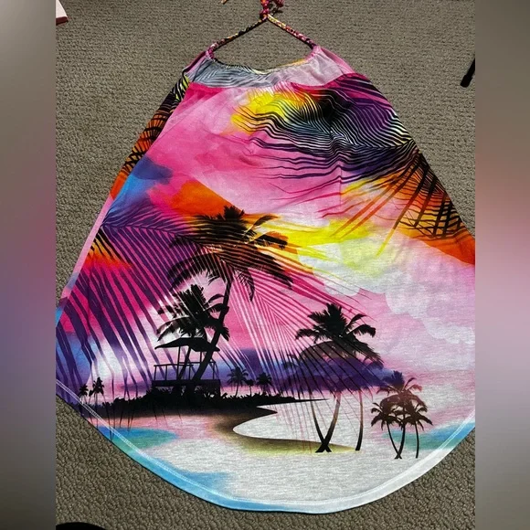 Small Coverup - Picture 8 of 8